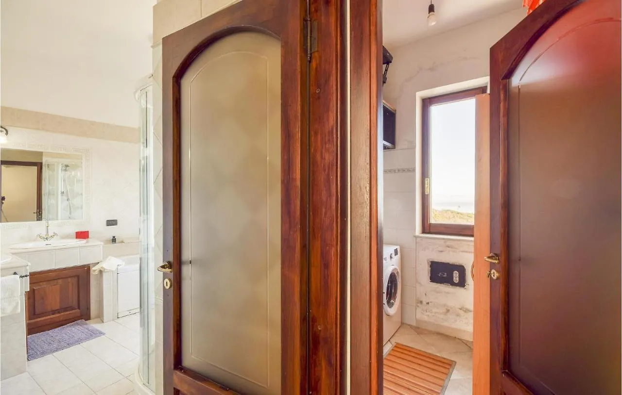 2 Bedroom Awesome Home In Vado Ligure